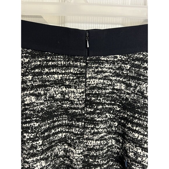 Banana Republic Textured Knit Midi Skirt Cocoon Polyester Blend Size 10 - Picture 5 of 9